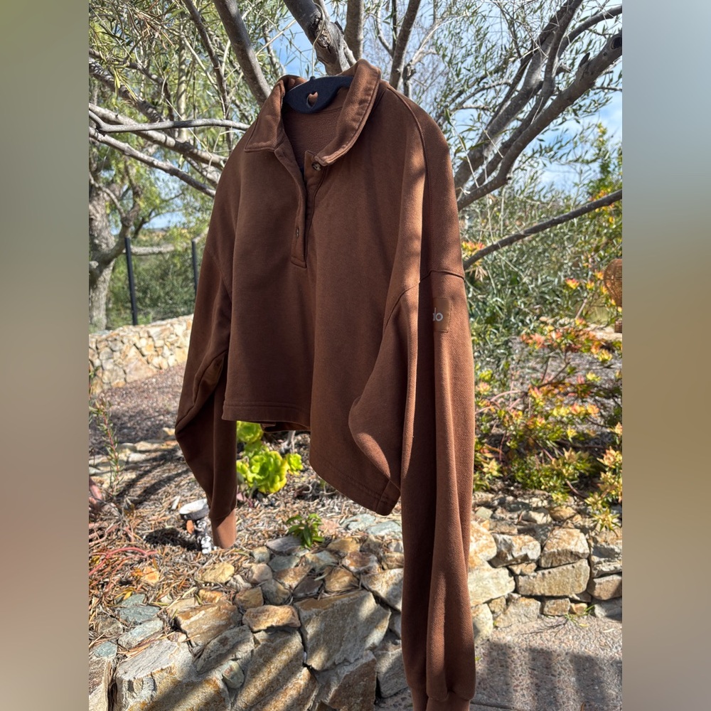 Alo Brown Polo Henley Cropped Sweatshirt